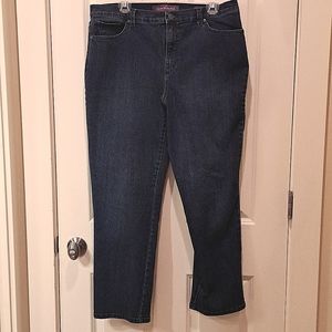Gloria Vanderbilt Classic High Rise Tapered Jean